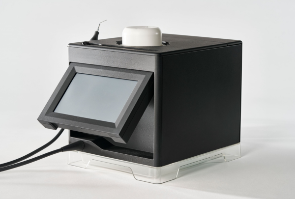 最新歯周病治療機器のブルーラジカル